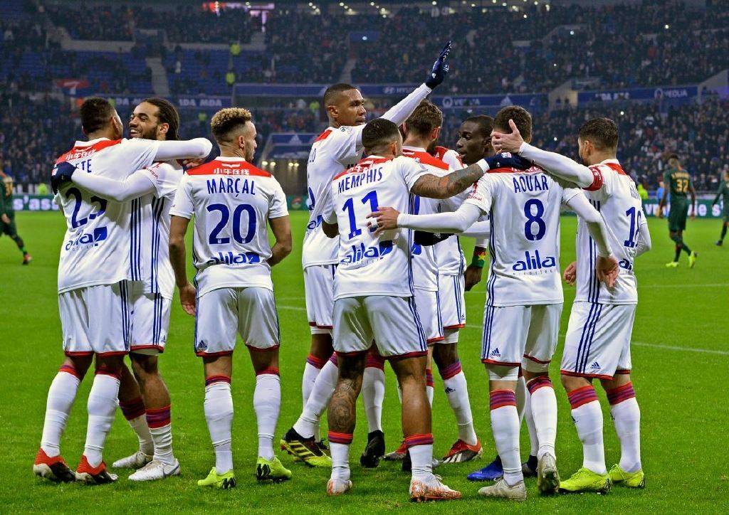 爱游戏娱乐-马赛主场战胜对手，取得胜利