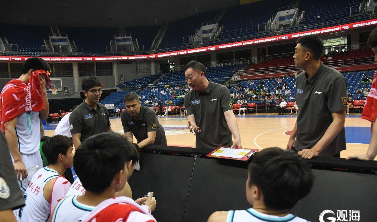 爱游戏tv-青岛男篮遭遇失利，迷失方向