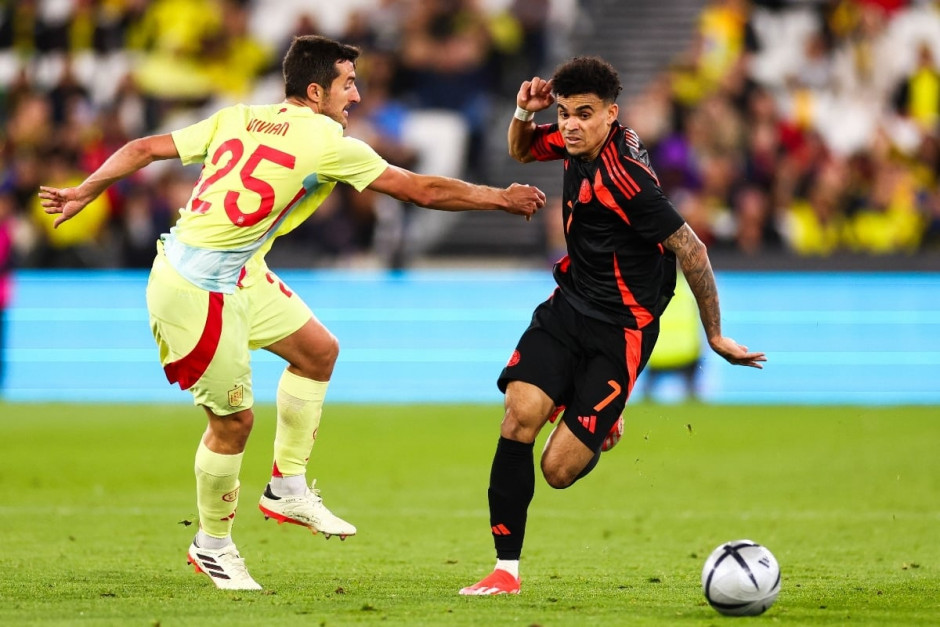 哥伦比亚队在南美洲杯比赛中一路领先 哥伦比亚队在南美洲杯比赛中一路领先