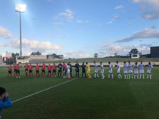 富力主教练授课准备迎战强敌的简单介绍