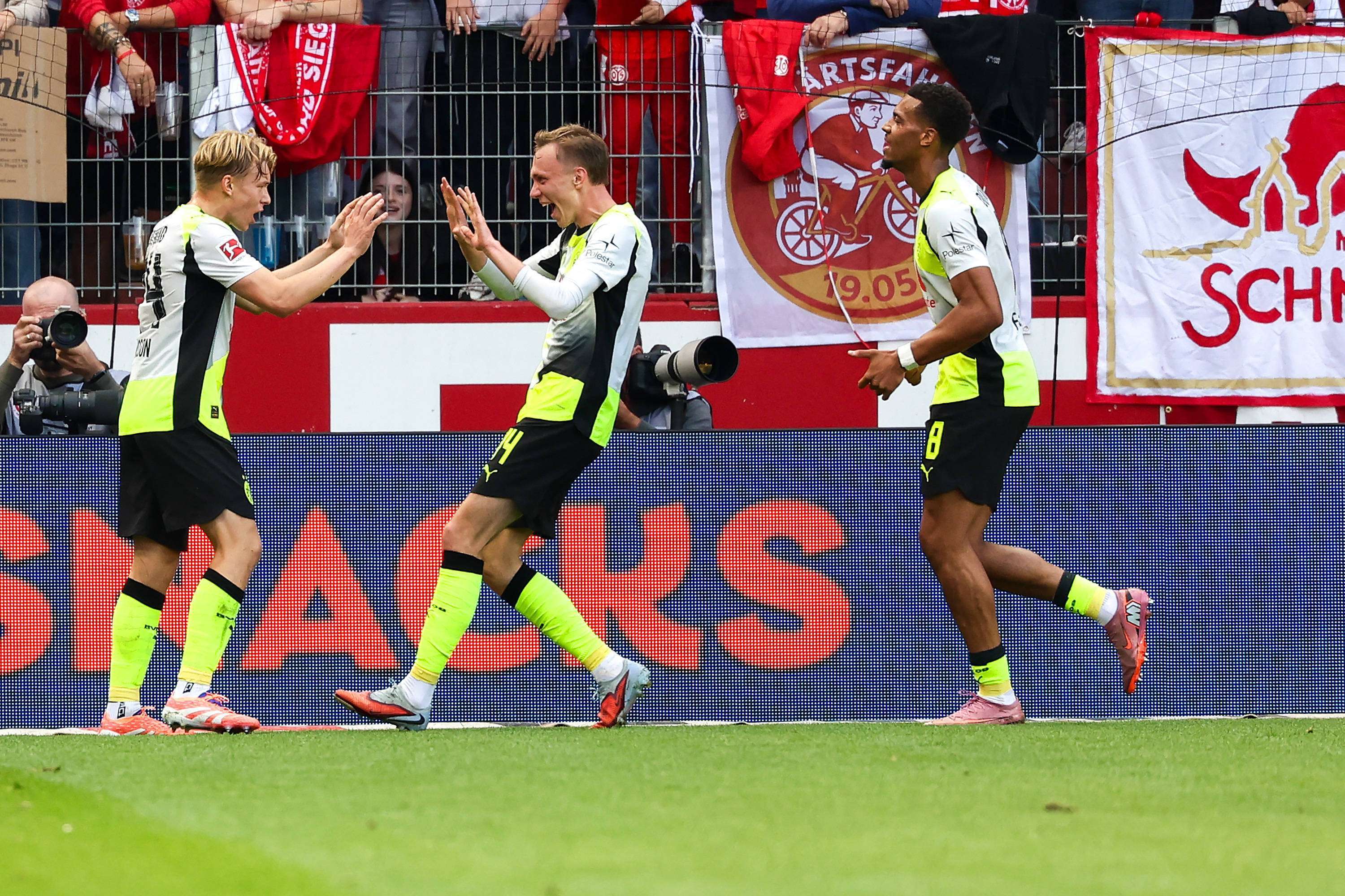 爱游戏中国-沃尔夫斯堡客场逆转拜仁慕尼黑,历史性胜利的简单介绍