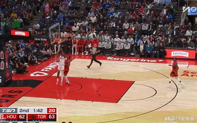 AYX体育赛事-火箭队主场大胜猛龙队,成功晋级