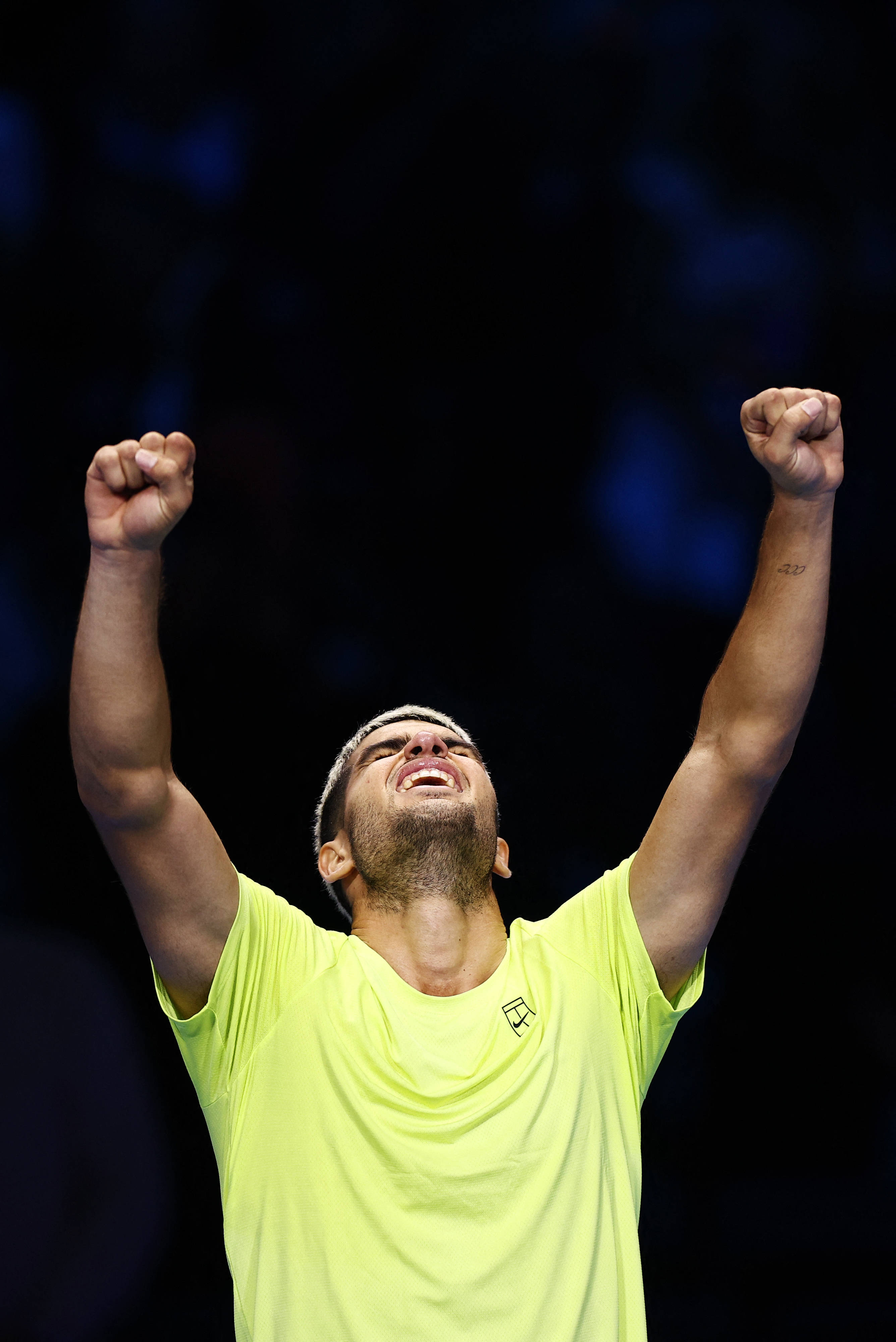 关于德国网球队血洗世界网球队，阿尔卡拉斯打破历史纪录的信息