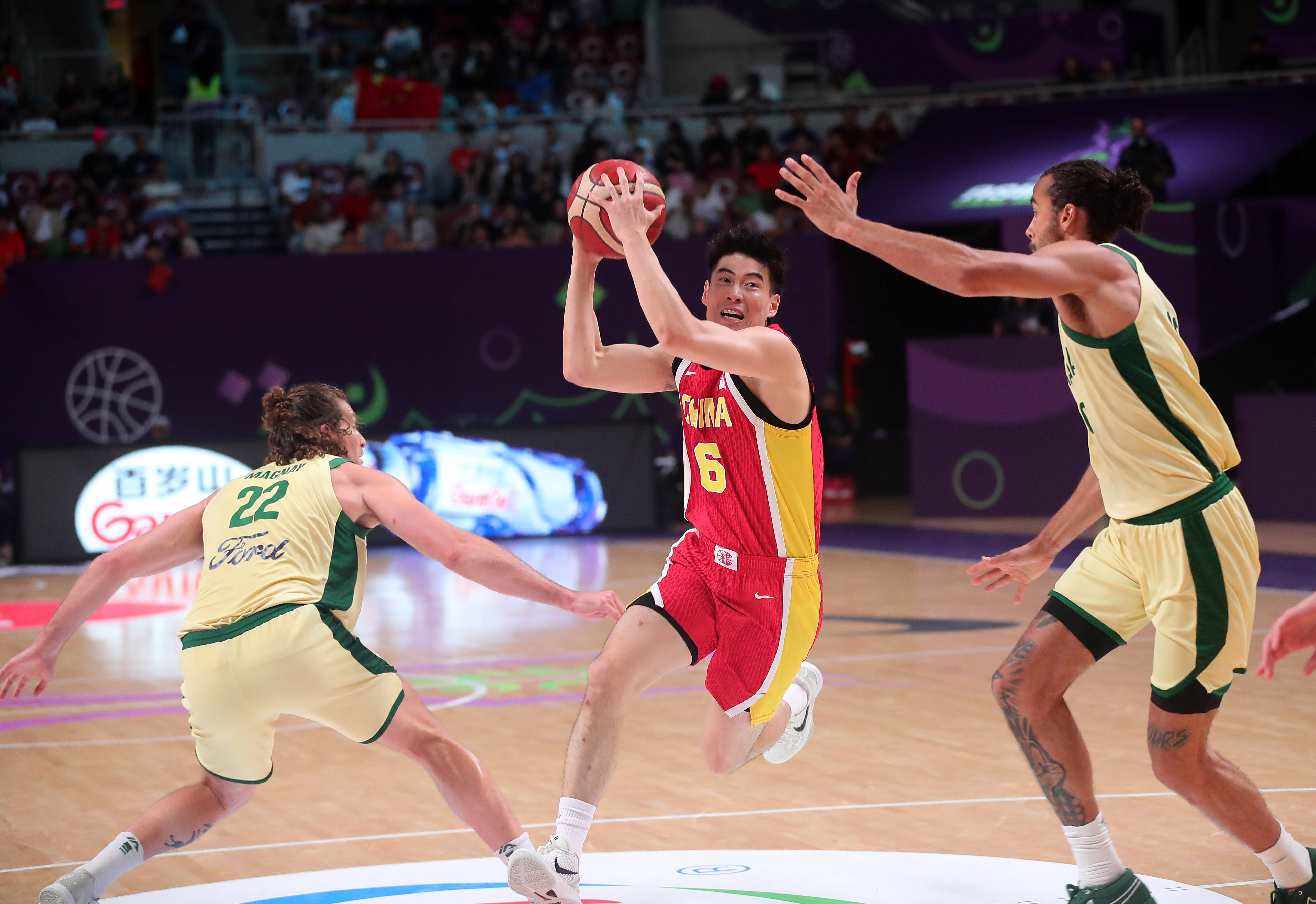 中国队迎战亚洲强队，备战全新赛季