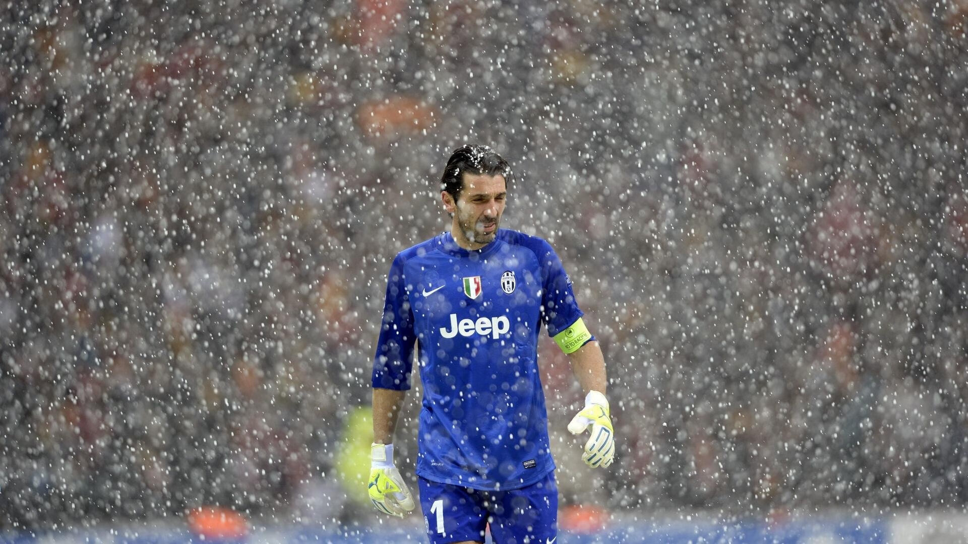 当奇迹跨越时空,巴拉圭绝杀马里与伊布东决接管比赛的平行启示