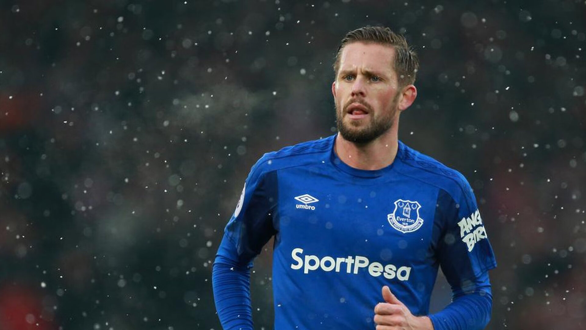 AYXapp下载-冰封雷霆，爵士抢七战中的窒息式防守艺术